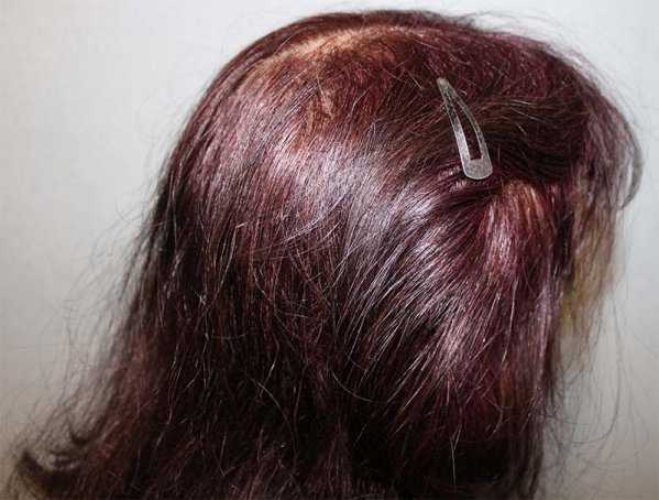Темно-каштановый оттенок послен мытья волос